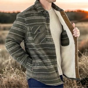 Men’s Jach’s New York Sherpa Lined Jacket / Coat Size Large with Aztec Print